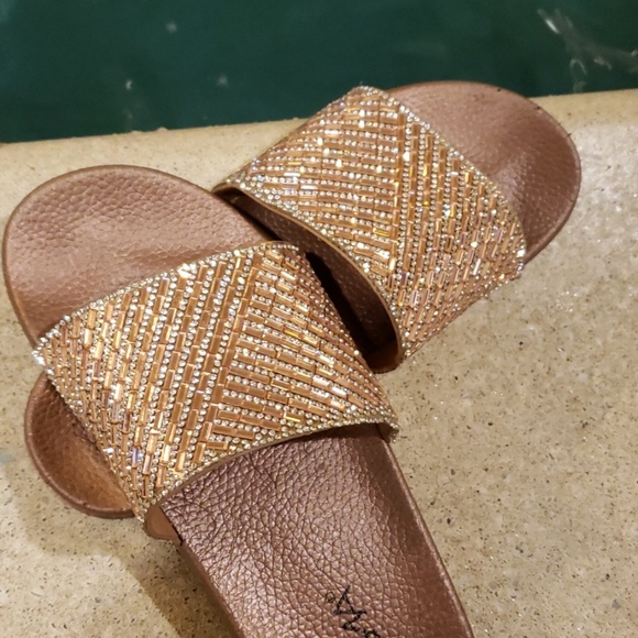 Bling Rosegold Slides Pool - Picture 5 of 7